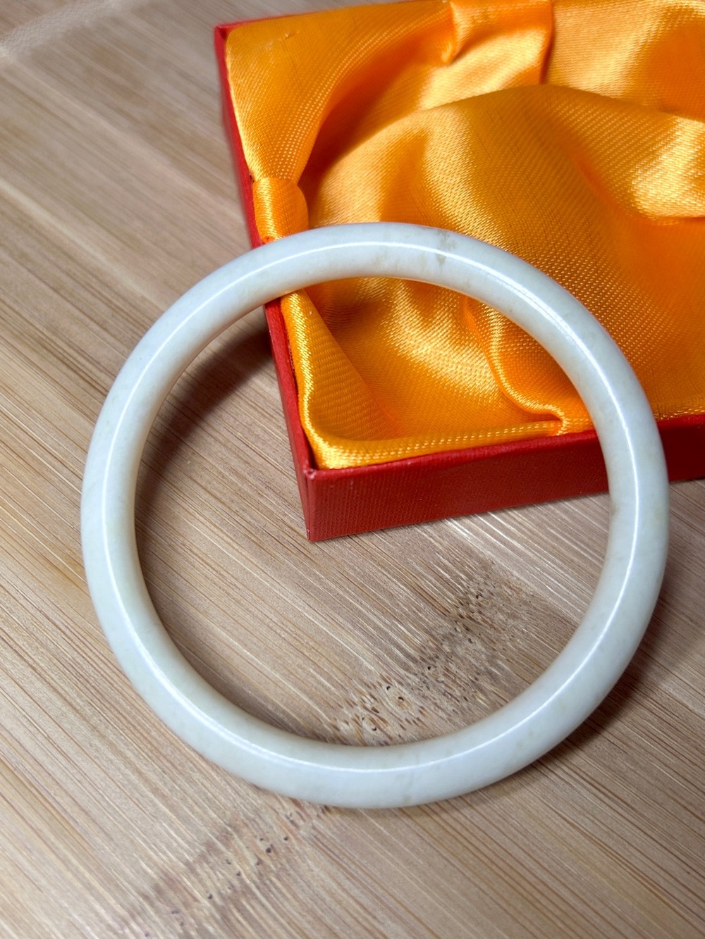 Classic Ivory White Jade Bangle Bracelet - Women Jewelry